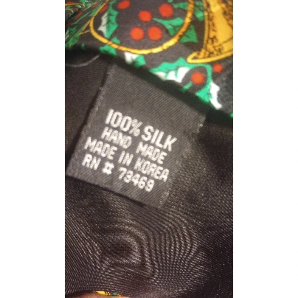 Vintage‎ 90s Y2K Addiction Christmas Necktie French Horn Holly AOP EUC
